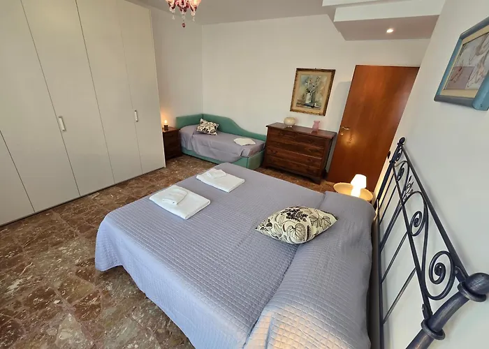 Apartment Art & Mare